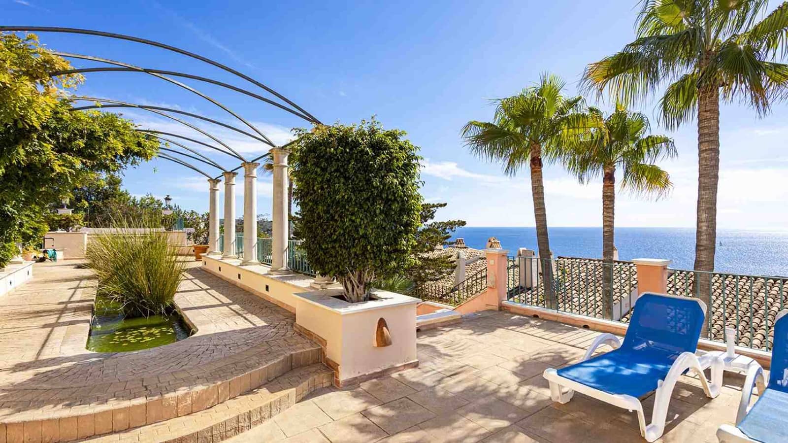 1 bedroom Apartment for sale in Santa Ponsa with pool - € 650,000 (Ref: 9219014)