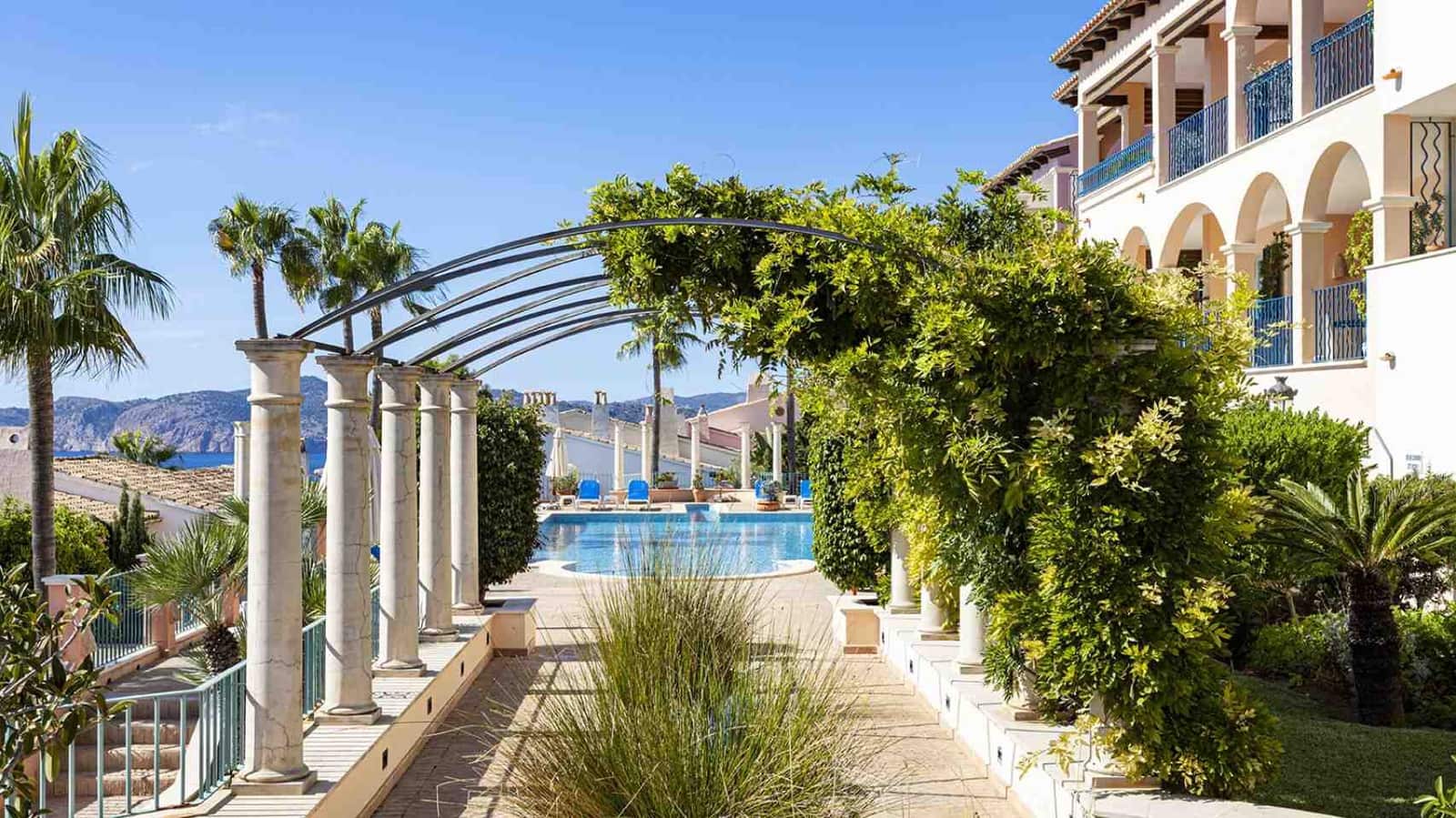 1 bedroom Apartment for sale in Santa Ponsa with pool - € 650,000 (Ref: 9219014)