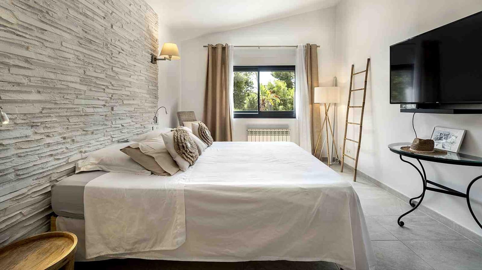 4 soverom Villa til salgs i Costa de la Calma med svømmebasseng garasje - € 2 350 000 (Ref: 9227975)