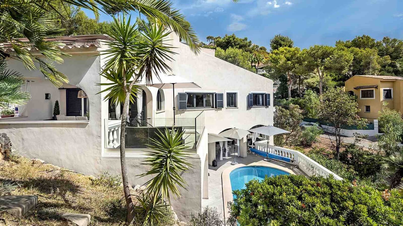 4 soverom Villa til salgs i Costa de la Calma med svømmebasseng garasje - € 2 350 000 (Ref: 9227975)