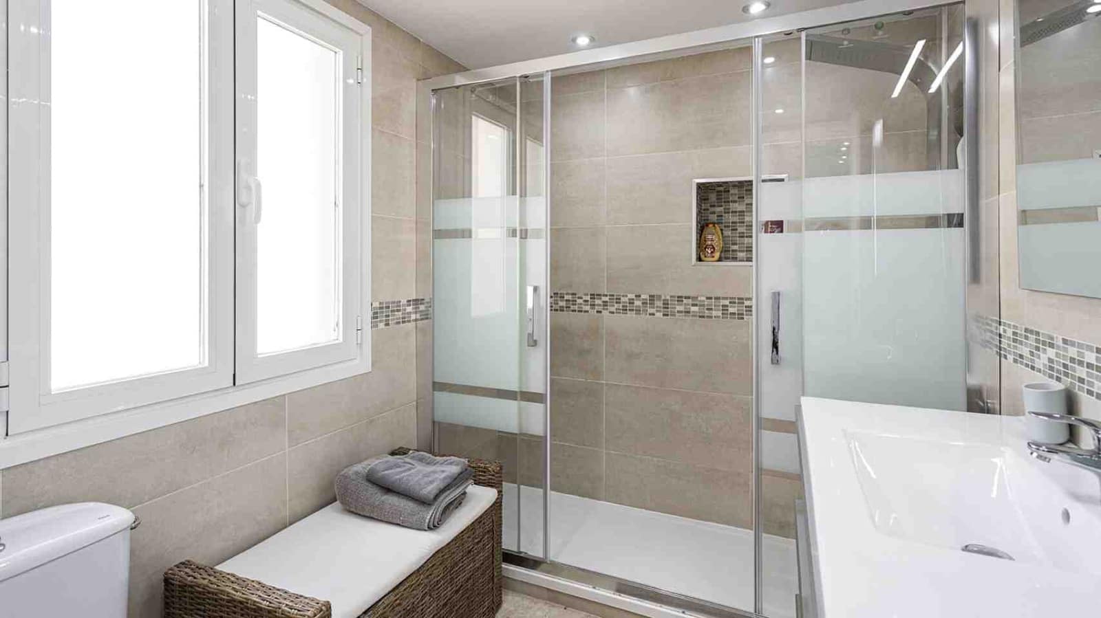 2 slaapkamer Appartement te koop in Santa Ponsa met zwembad - € 659.000 (Ref: 9246038)