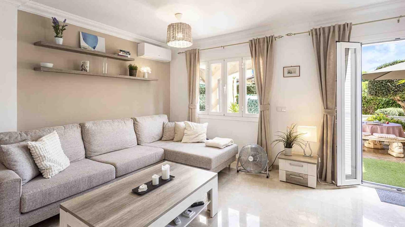 2 slaapkamer Appartement te koop in Santa Ponsa met zwembad - € 659.000 (Ref: 9246038)