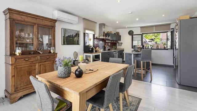 4 soveværelse Villa til salg i Costa de la Calma, Calvià med swimmingpool - € 1.900.000 (Ref: 9268970)