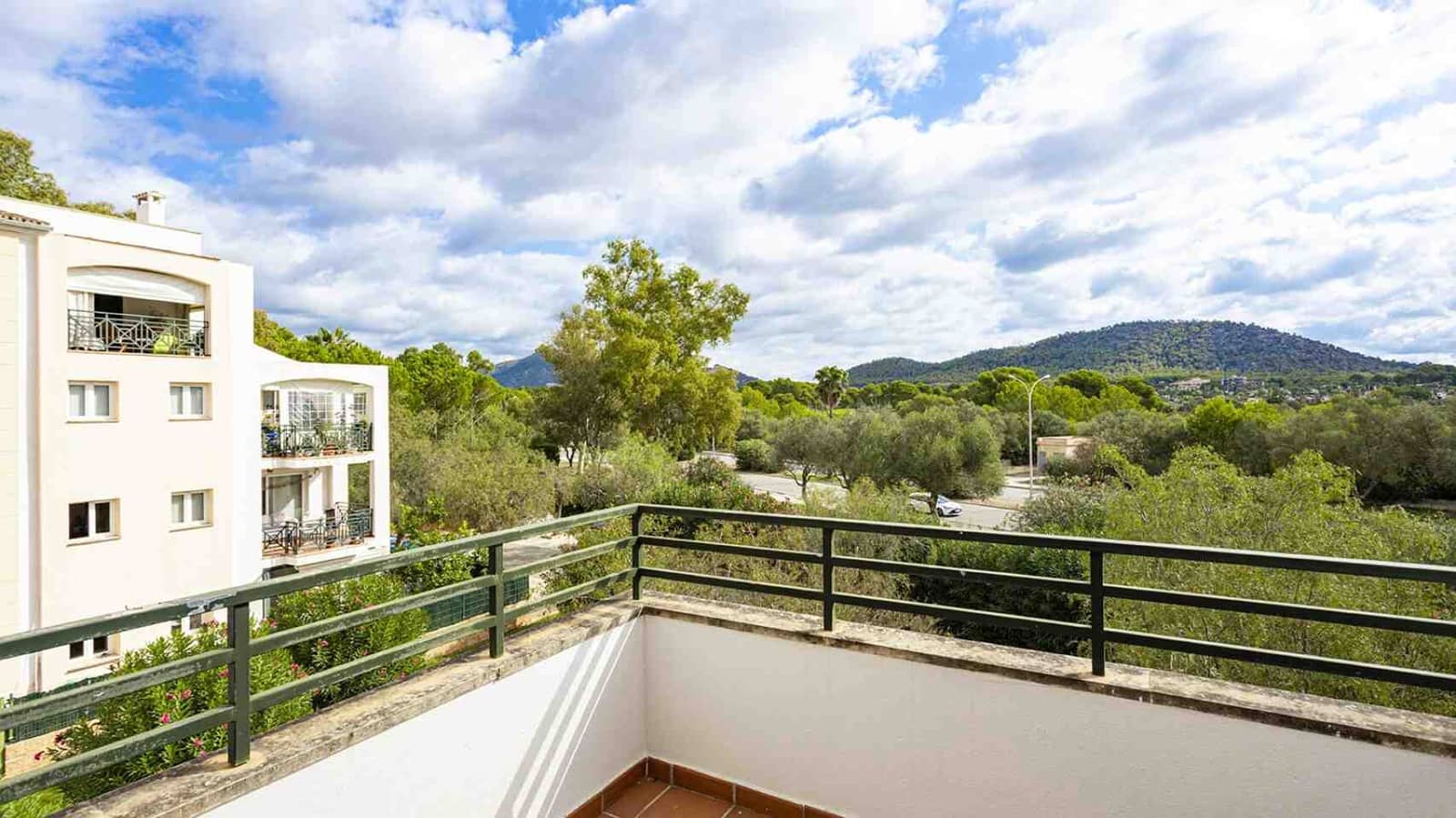 2 slaapkamer Appartement te koop in Santa Ponsa met zwembad - € 699.000 (Ref: 9271564)