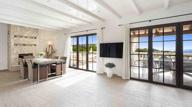 4 soveværelse Villa til salg i Costa de la Calma, Calvià med swimmingpool garage - € 2.490.000 (Ref: 9288297)