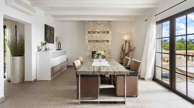 4 soveværelse Villa til salg i Costa de la Calma, Calvià med swimmingpool garage - € 2.490.000 (Ref: 9288297)