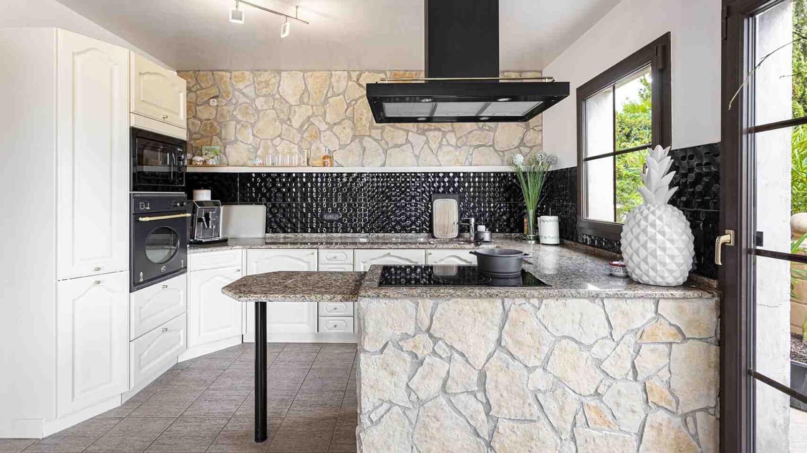 4 soverom Villa til salgs i Costa de la Calma med svømmebasseng garasje - € 2 490 000 (Ref: 9288297)