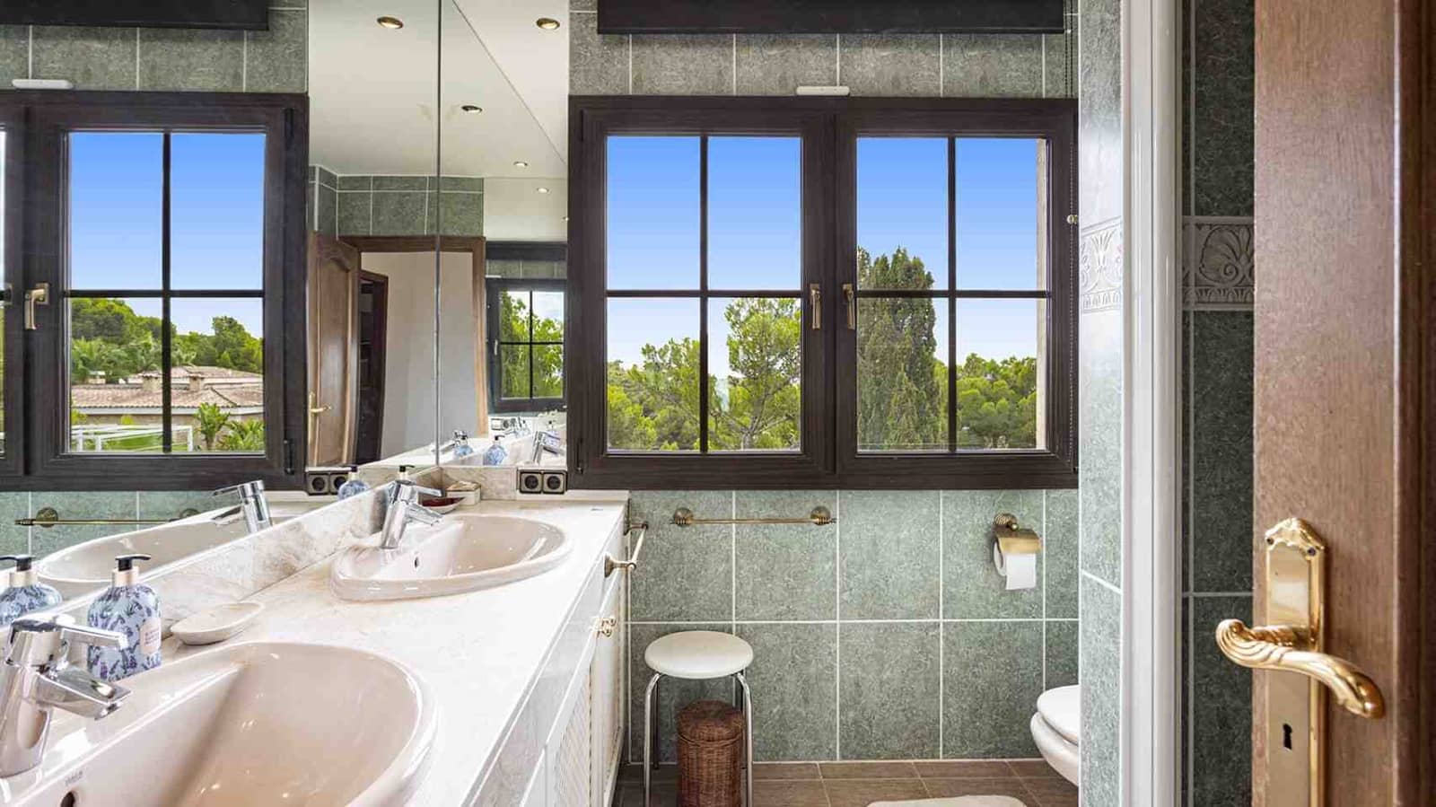 4 soverom Villa til salgs i Costa de la Calma med svømmebasseng garasje - € 2 490 000 (Ref: 9288297)