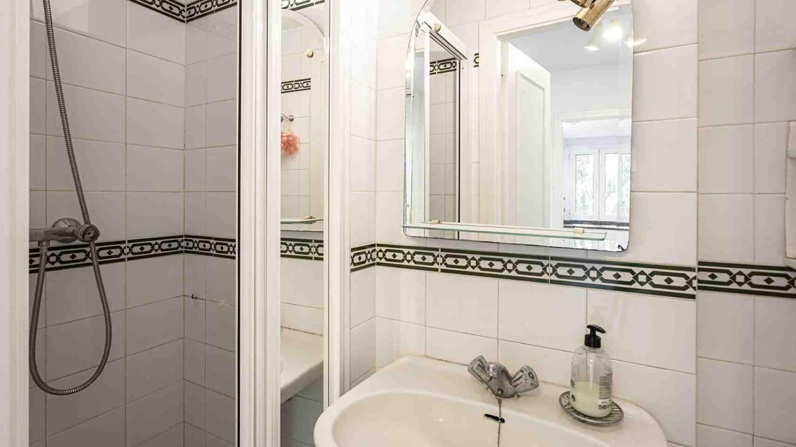 2 soverom Leilighet til salgs i Illetas med svømmebasseng - € 695 000 (Ref: 9289599)