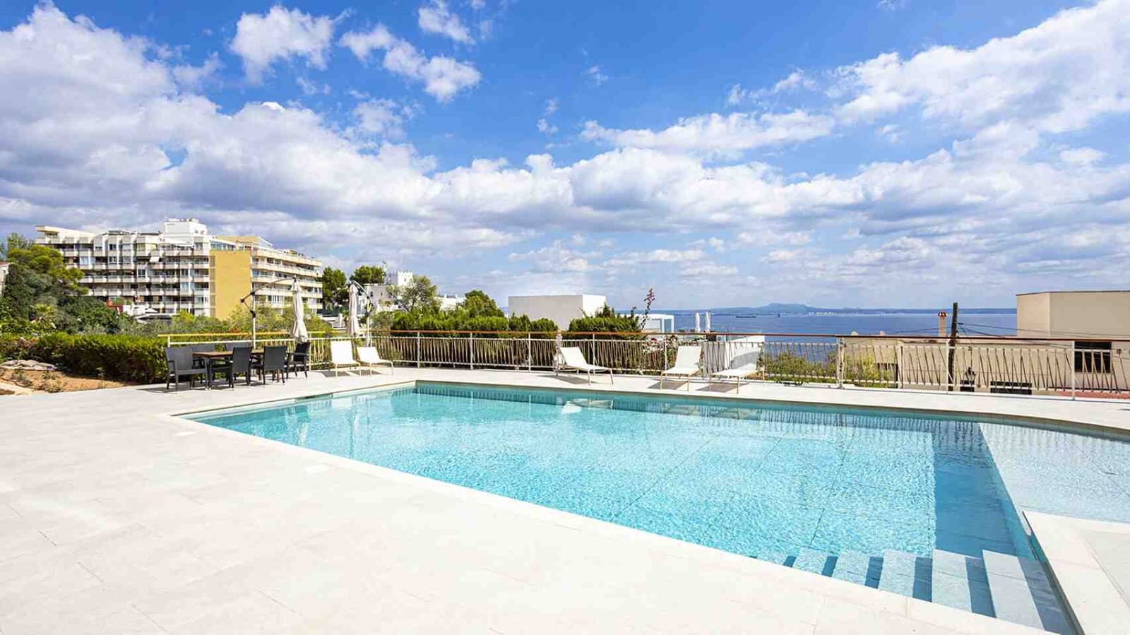 2 soverom Leilighet til salgs i Illetas med svømmebasseng - € 695 000 (Ref: 9289599)