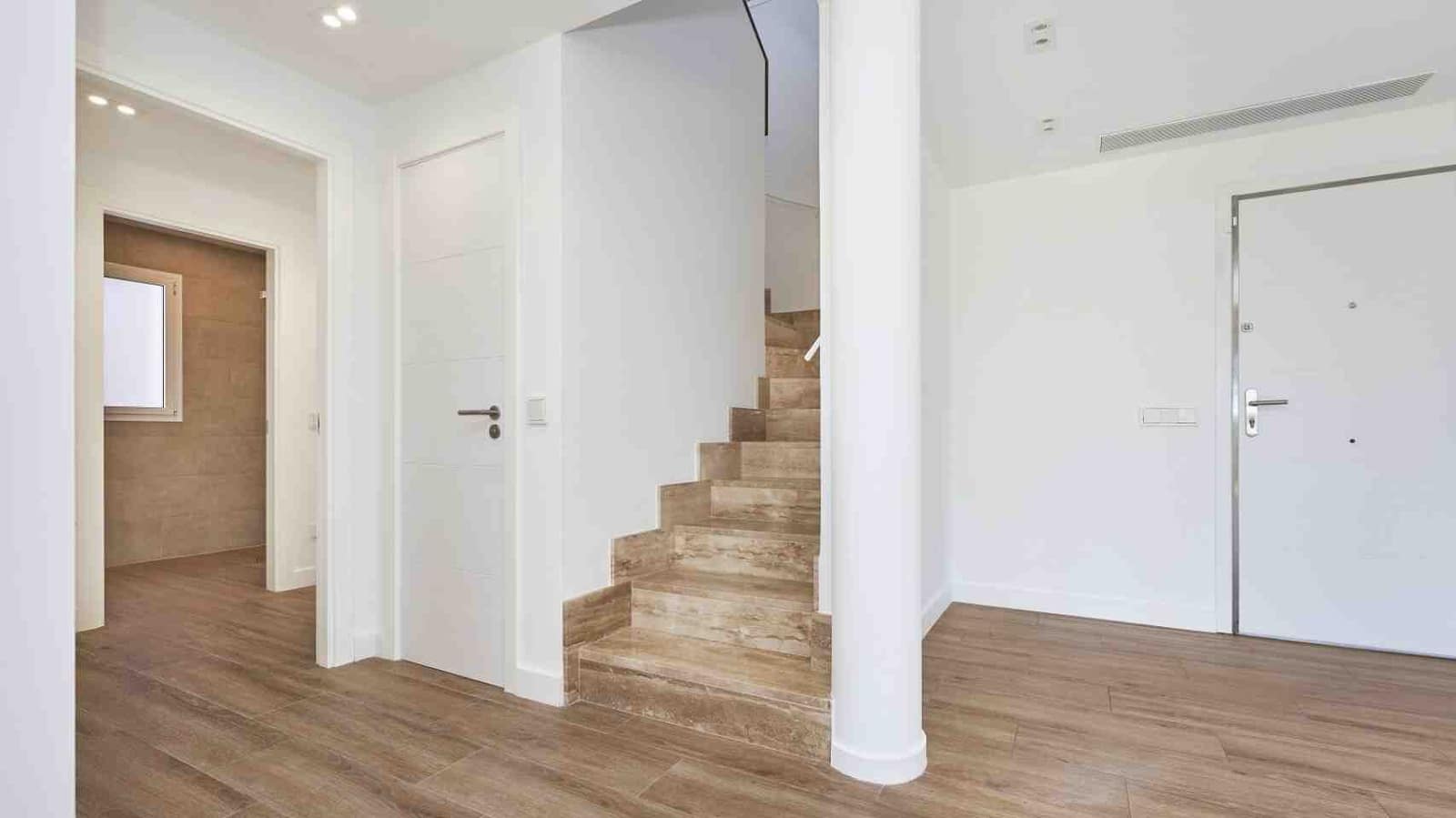 Chalet de 3 habitaciones en Santa Ponsa en venta con piscina garaje - 1.750.000 € (Ref: 9357926)