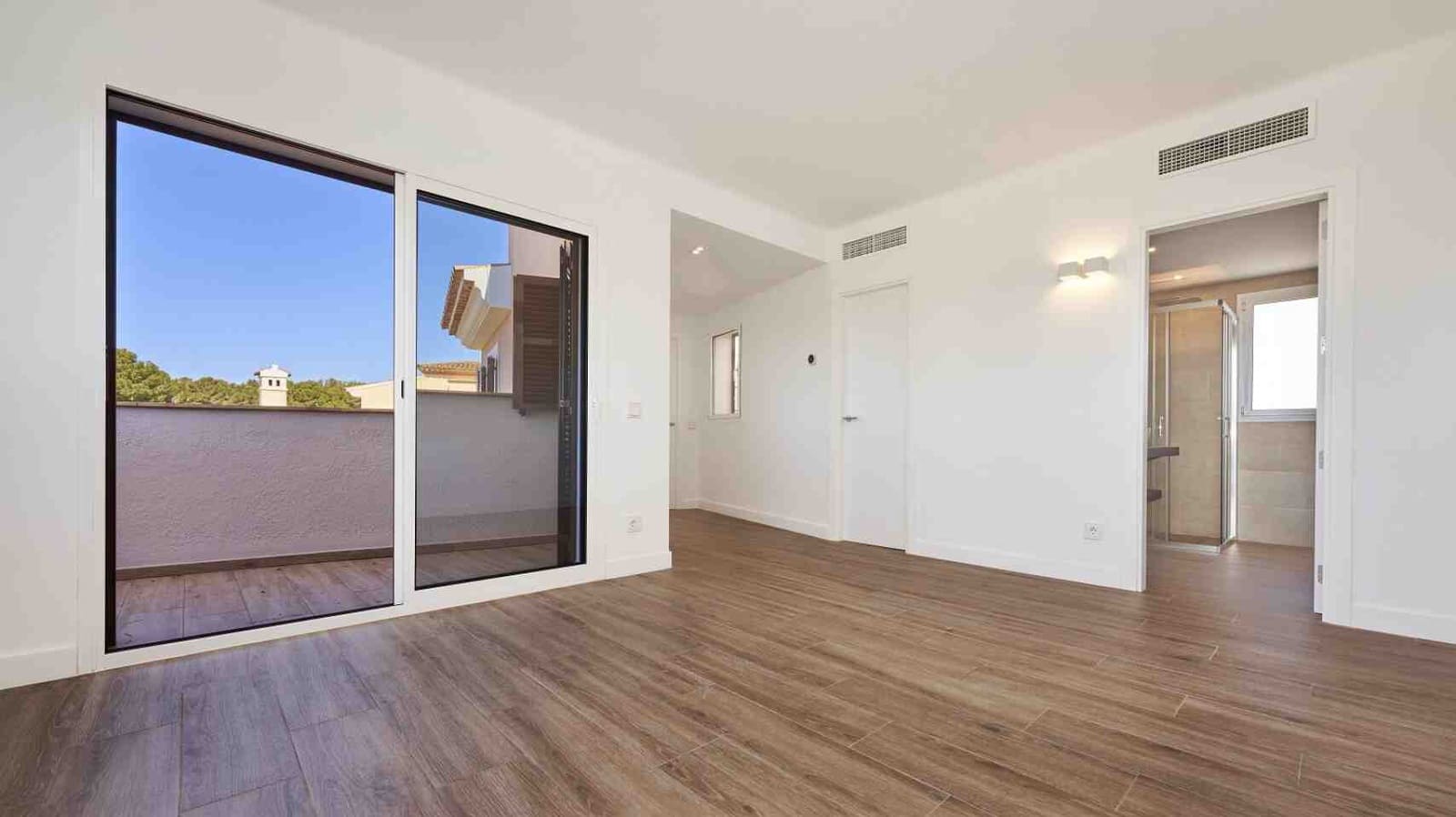 Chalet de 3 habitaciones en Santa Ponsa en venta con piscina garaje - 1.750.000 € (Ref: 9357926)