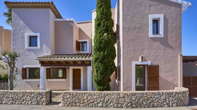 3 Zimmer Villa zu verkaufen in Santa Ponsa, Calvià mit Pool Garage - 1.750.000 € (Ref: 9357926)