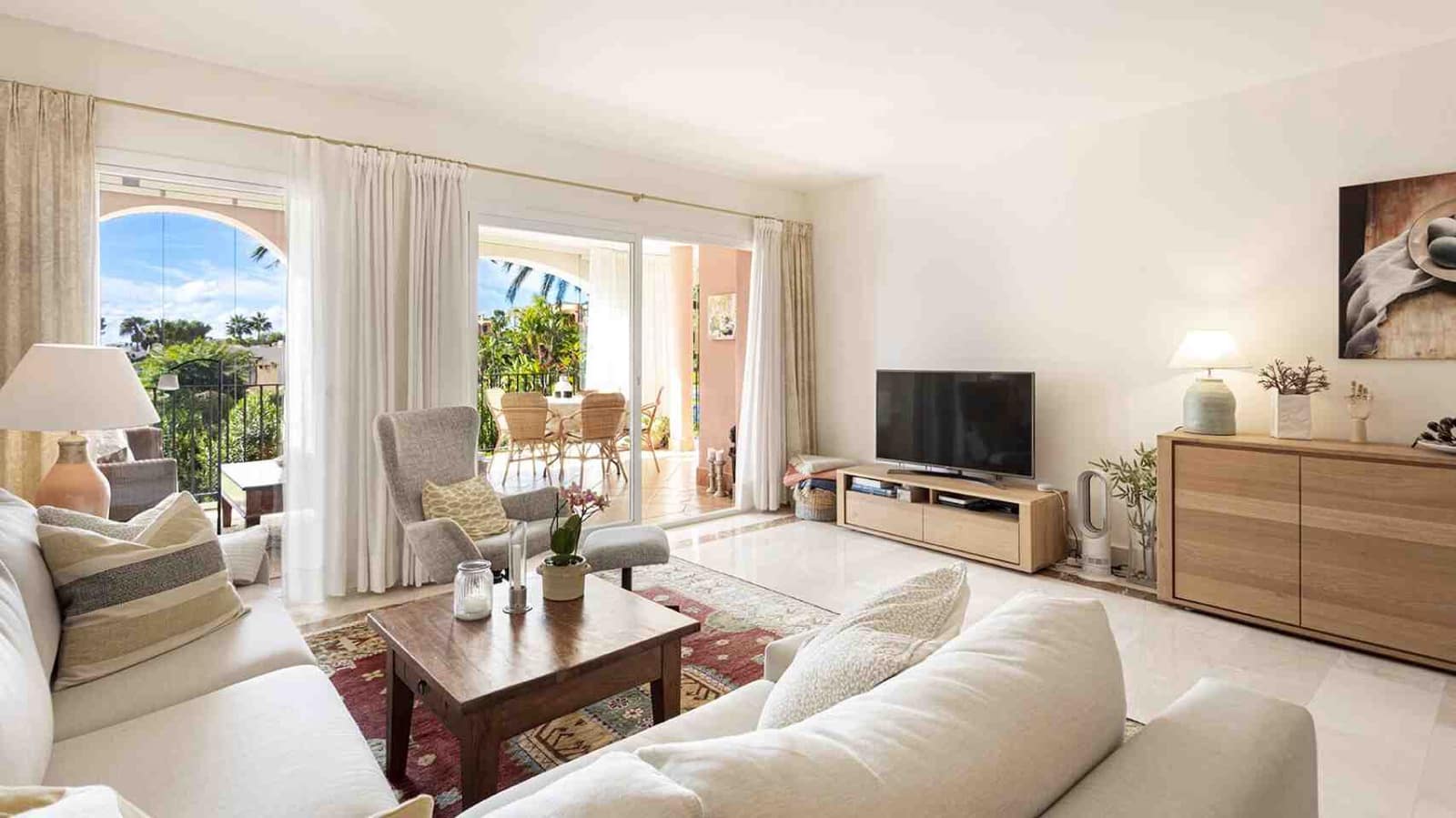 2 bedroom Apartment for sale in Santa Ponsa with pool - € 910,000 (Ref: 9371301)