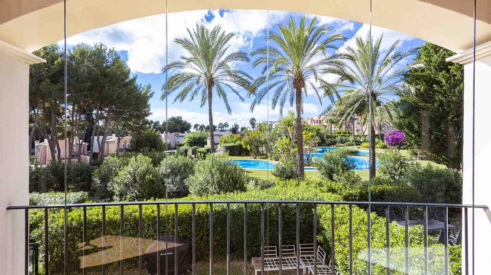 2 bedroom Apartment for sale in Santa Ponsa with pool - € 910,000 (Ref: 9371301)