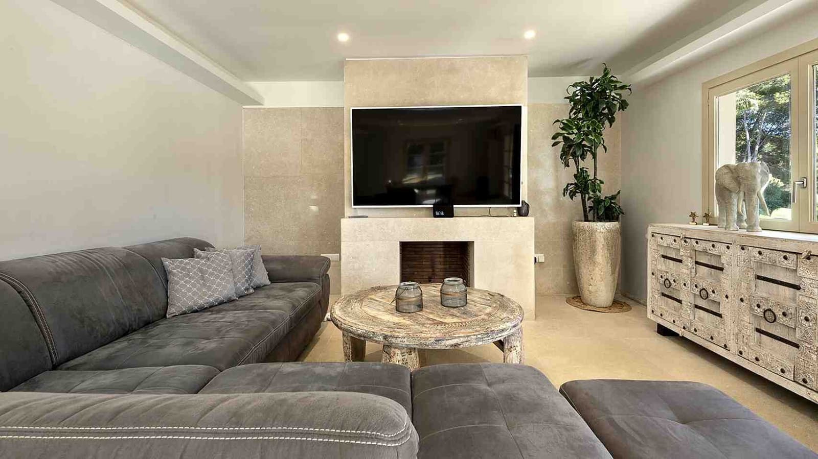 6 soveværelse Villa til salg i Costa de la Calma med swimmingpool garage - € 3.450.000 (Ref: 9379875)