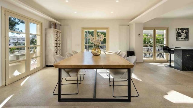 6 soveværelse Villa til salg i Costa de la Calma, Calvià med swimmingpool garage - € 3.450.000 (Ref: 9379875)