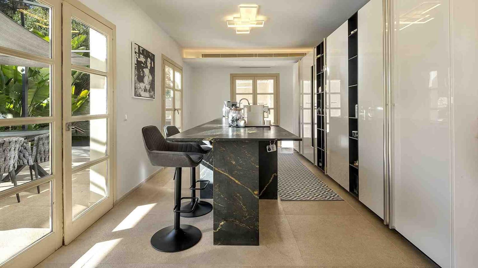 6 soveværelse Villa til salg i Costa de la Calma med swimmingpool garage - € 3.450.000 (Ref: 9379875)