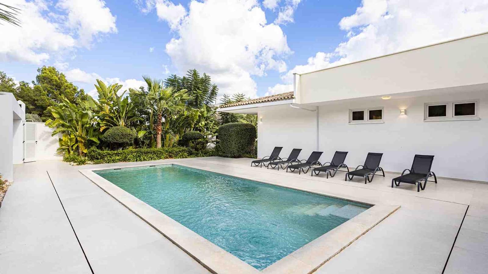 6 chambre Villa/Maison à vendre à Palmanova avec piscine - 3 950 000 € (Ref: 9389969)