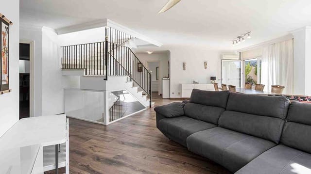 4 soverom Villa til salgs i El Toro / Port Adriano, Calvià - € 980 000 (Ref: 9419379)