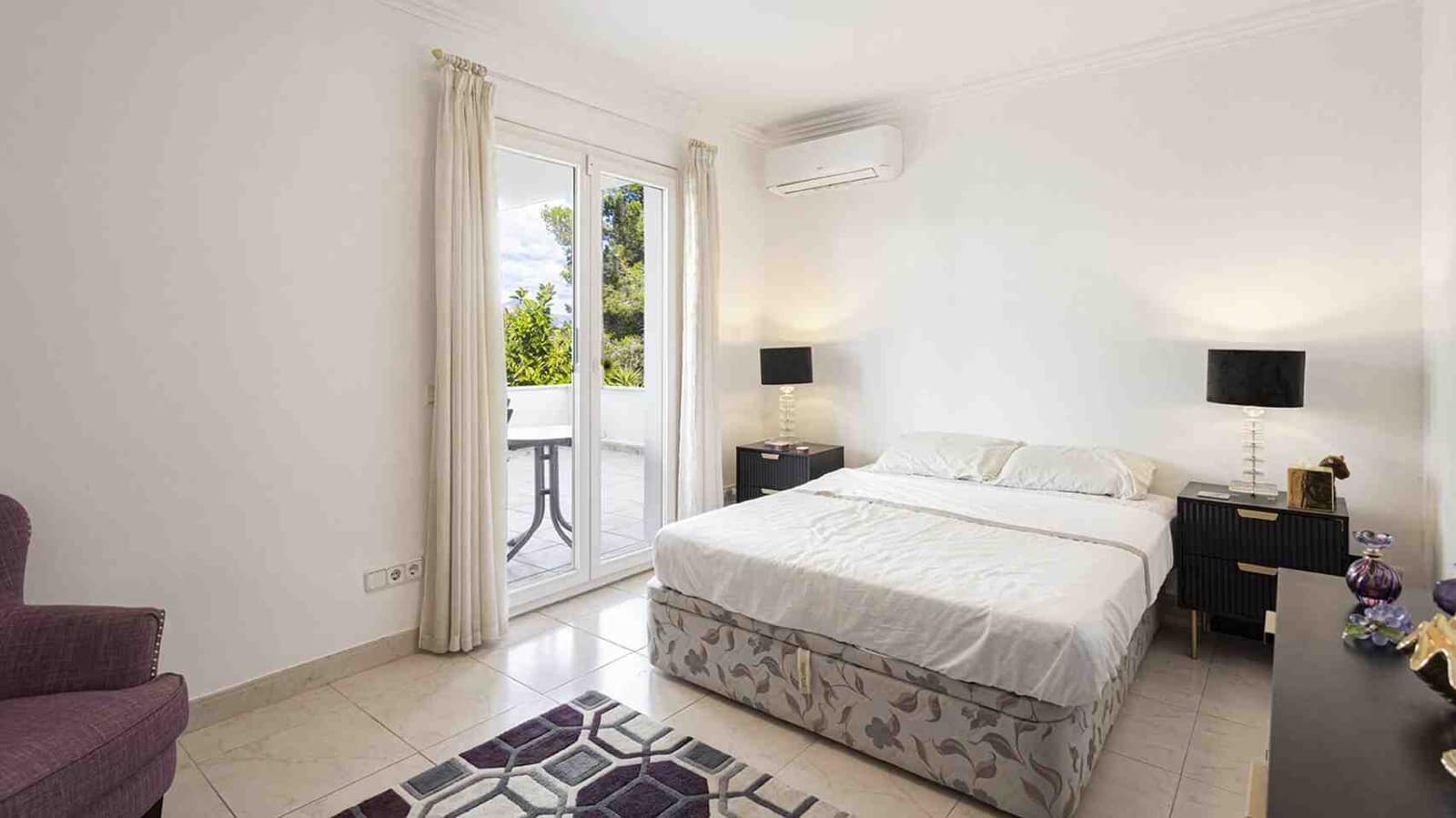 3 soverom Villa til salgs i Santa Ponsa med svømmebasseng garasje - € 1 850 000 (Ref: 9419380)