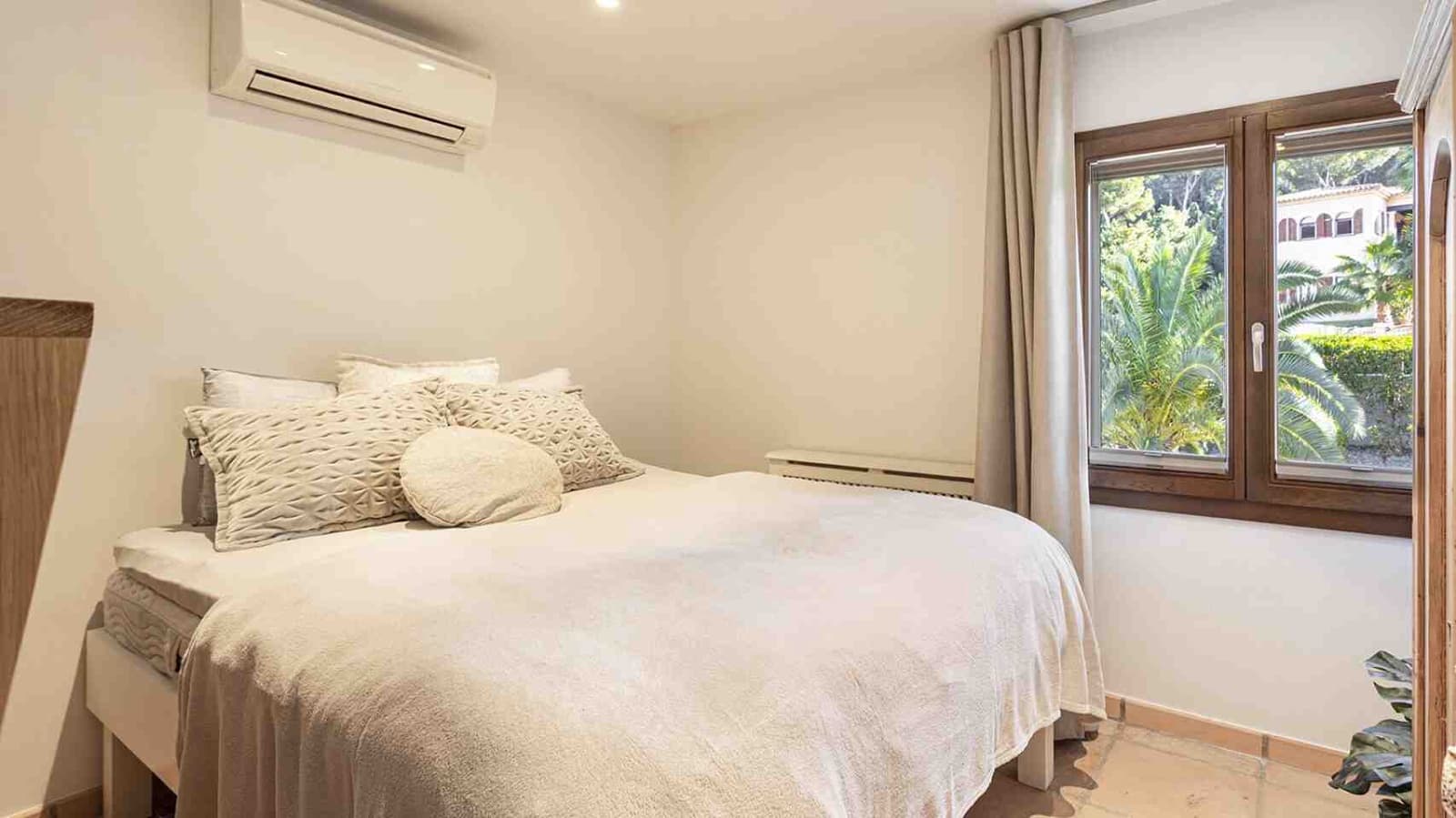 4 soverom Villa til salgs i Santa Ponsa med svømmebasseng - € 1 995 000 (Ref: 9496657)