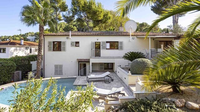 4 sypialnia Willa na sprzedaż w Santa Ponsa, Calvià z basenem - 1 995 000 € (Ref: 9496657)