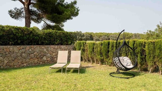 Chalet de 3 habitaciones en Santa Ponsa, Calvià en venta con piscina garaje - 1.395.000 € (Ref: 9535205)