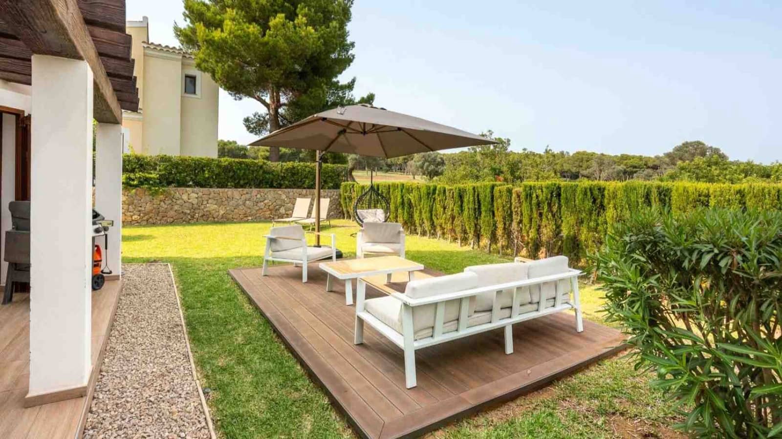 Chalet de 3 habitaciones en Santa Ponsa en venta con piscina garaje - 1.395.000 € (Ref: 9535205)