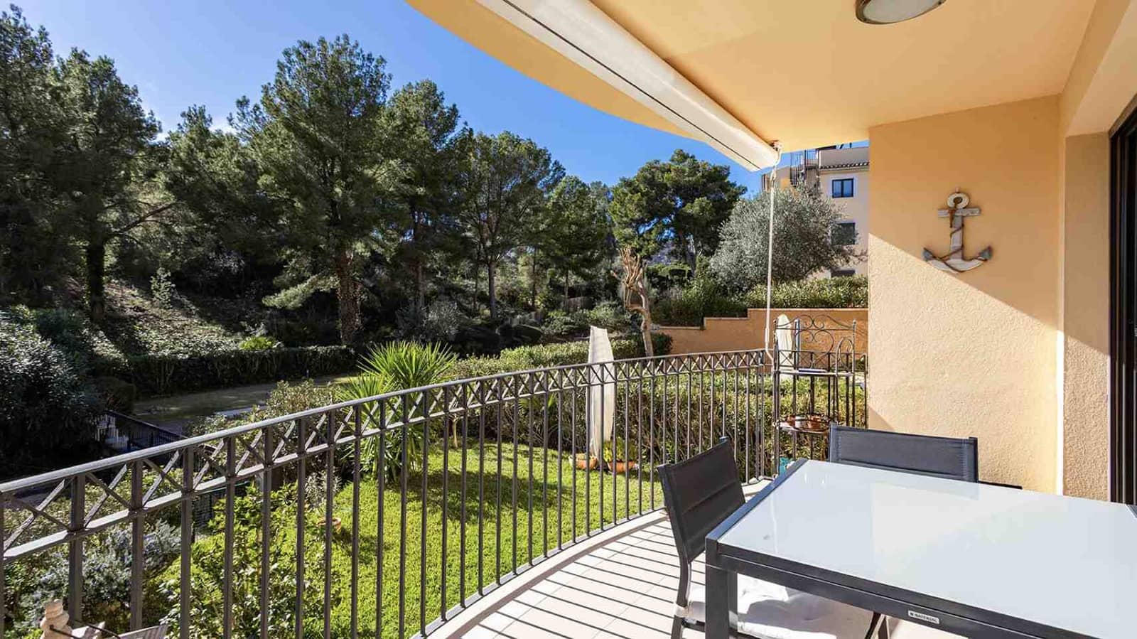 2 soveværelse Lejlighed til salg i Es Camp De Mar / El Camp De Mar med swimmingpool - € 980.000 (Ref: 9566802)