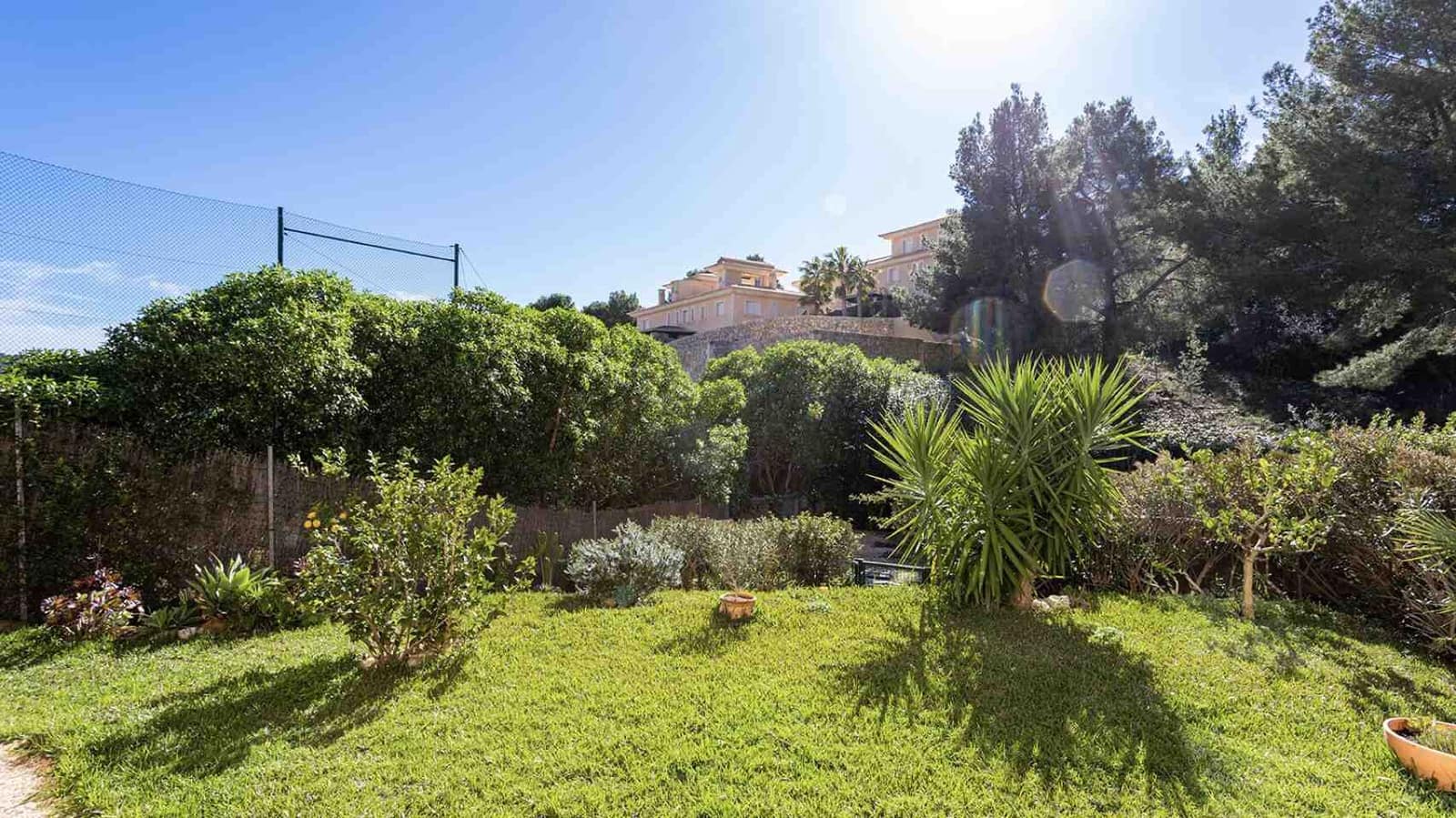 2 soveværelse Lejlighed til salg i Es Camp De Mar / El Camp De Mar med swimmingpool - € 980.000 (Ref: 9566802)