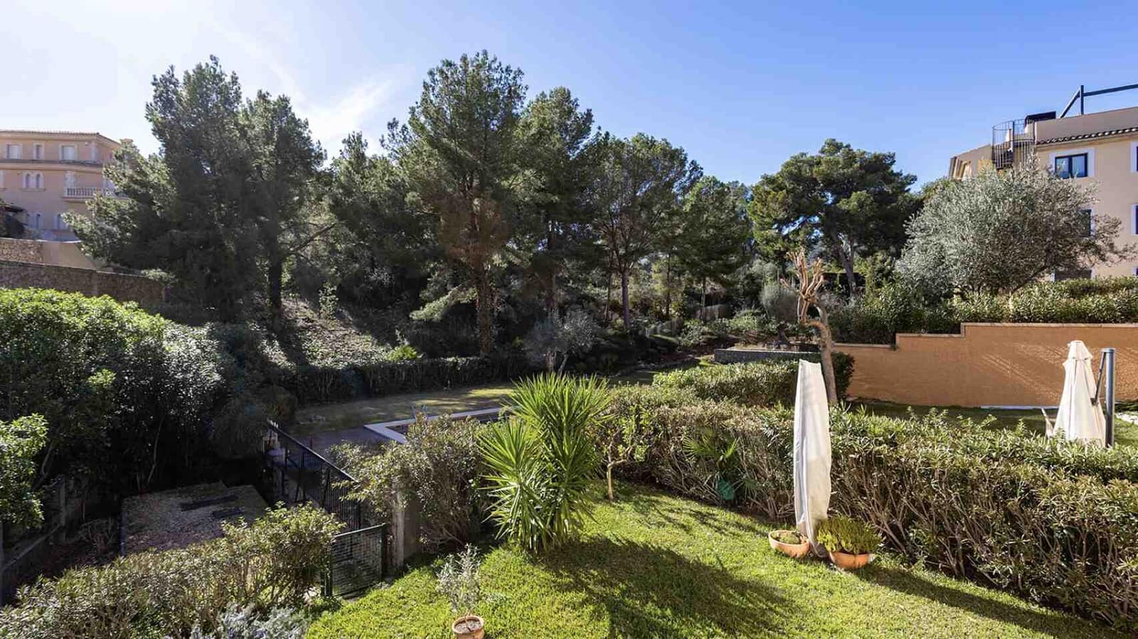 2 soveværelse Lejlighed til salg i Es Camp De Mar / El Camp De Mar med swimmingpool - € 980.000 (Ref: 9566802)