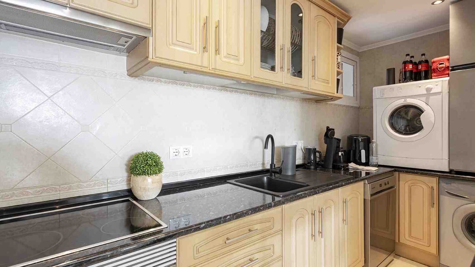 1 sovrum Lägenhet till salu i Santa Ponsa med pool - 390 000 € (Ref: 9572191)