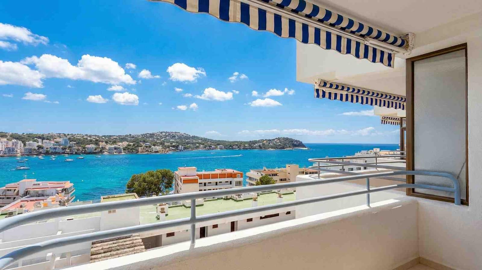 1 sovrum Lägenhet till salu i Santa Ponsa med pool - 390 000 € (Ref: 9572191)