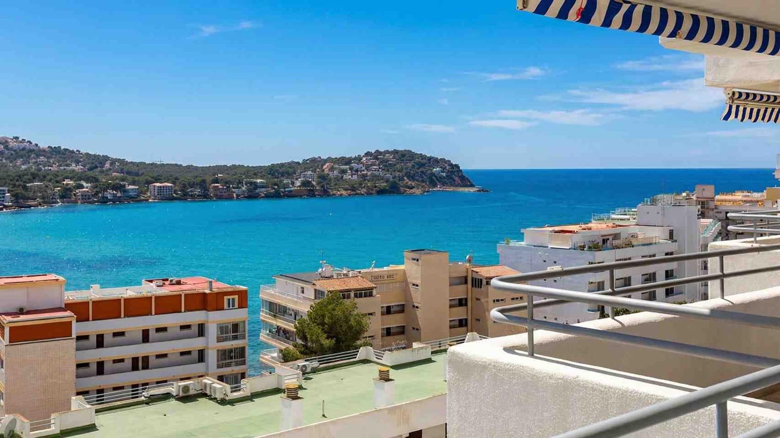 1 sovrum Lägenhet till salu i Santa Ponsa med pool - 390 000 € (Ref: 9572191)