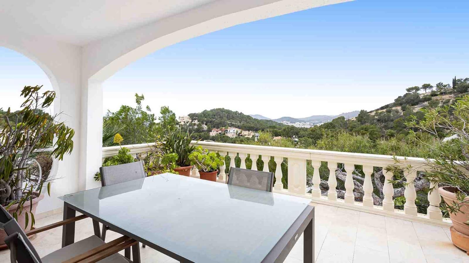 4 soveværelse Villa til salg i Costa de la Calma med swimmingpool - € 1.200.000 (Ref: 9597294)