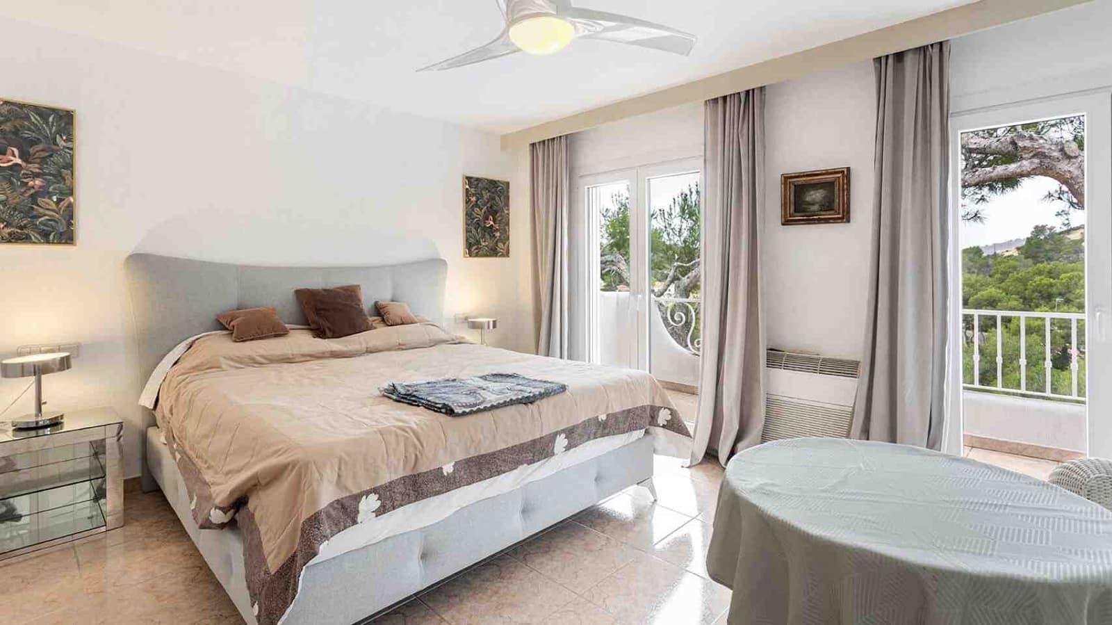 4 soveværelse Villa til salg i Costa de la Calma med swimmingpool - € 1.200.000 (Ref: 9597294)