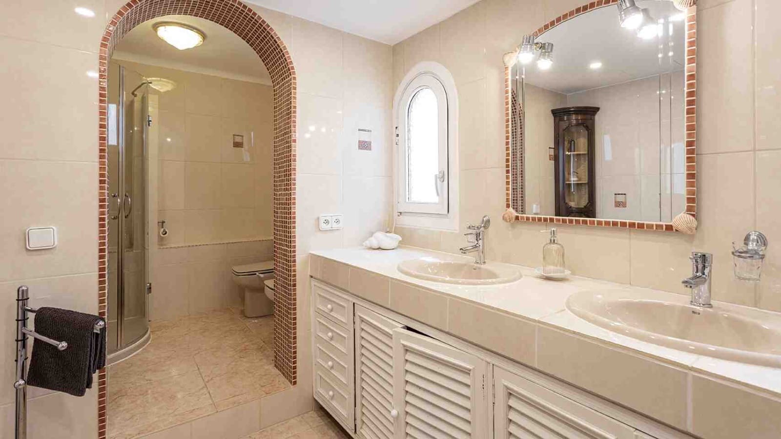 4 soveværelse Villa til salg i Costa de la Calma med swimmingpool - € 1.200.000 (Ref: 9597294)