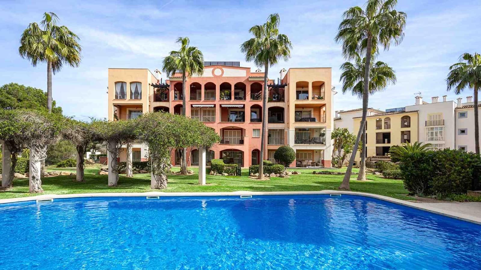 3 soveværelse Penthouse til salg i Santa Ponsa med swimmingpool - € 1.640.000 (Ref: 9610559)