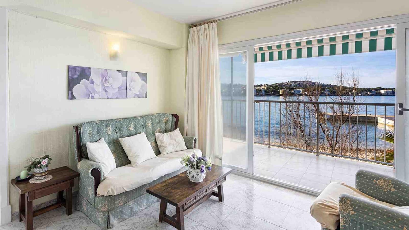 2 bedroom Apartment for sale in Santa Ponsa - € 750,000 (Ref: 9618755)