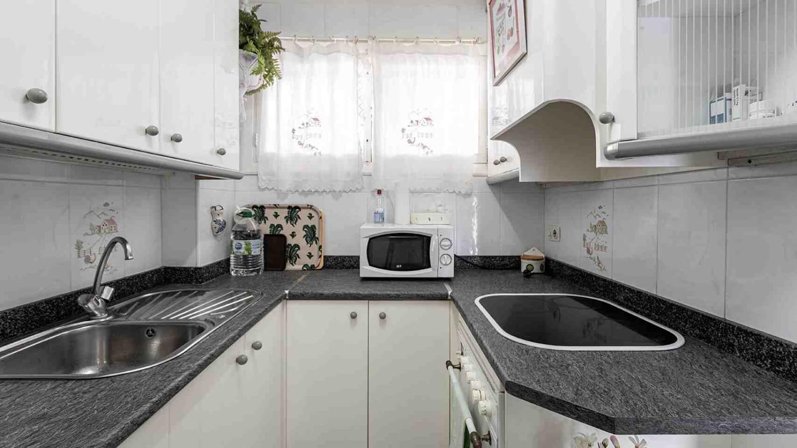 2 bedroom Apartment for sale in Santa Ponsa - € 750,000 (Ref: 9618755)