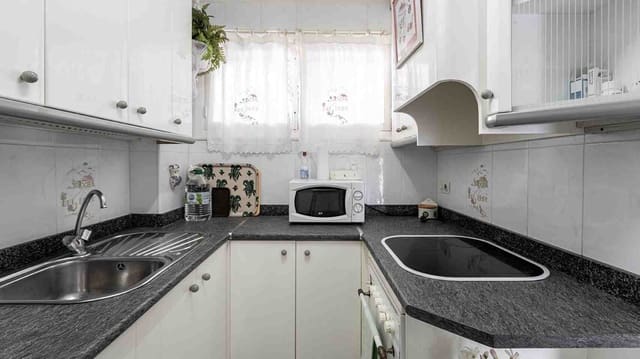 2 bedroom Apartment for sale in Santa Ponsa, Calvià - € 750,000 (Ref: 9618755)