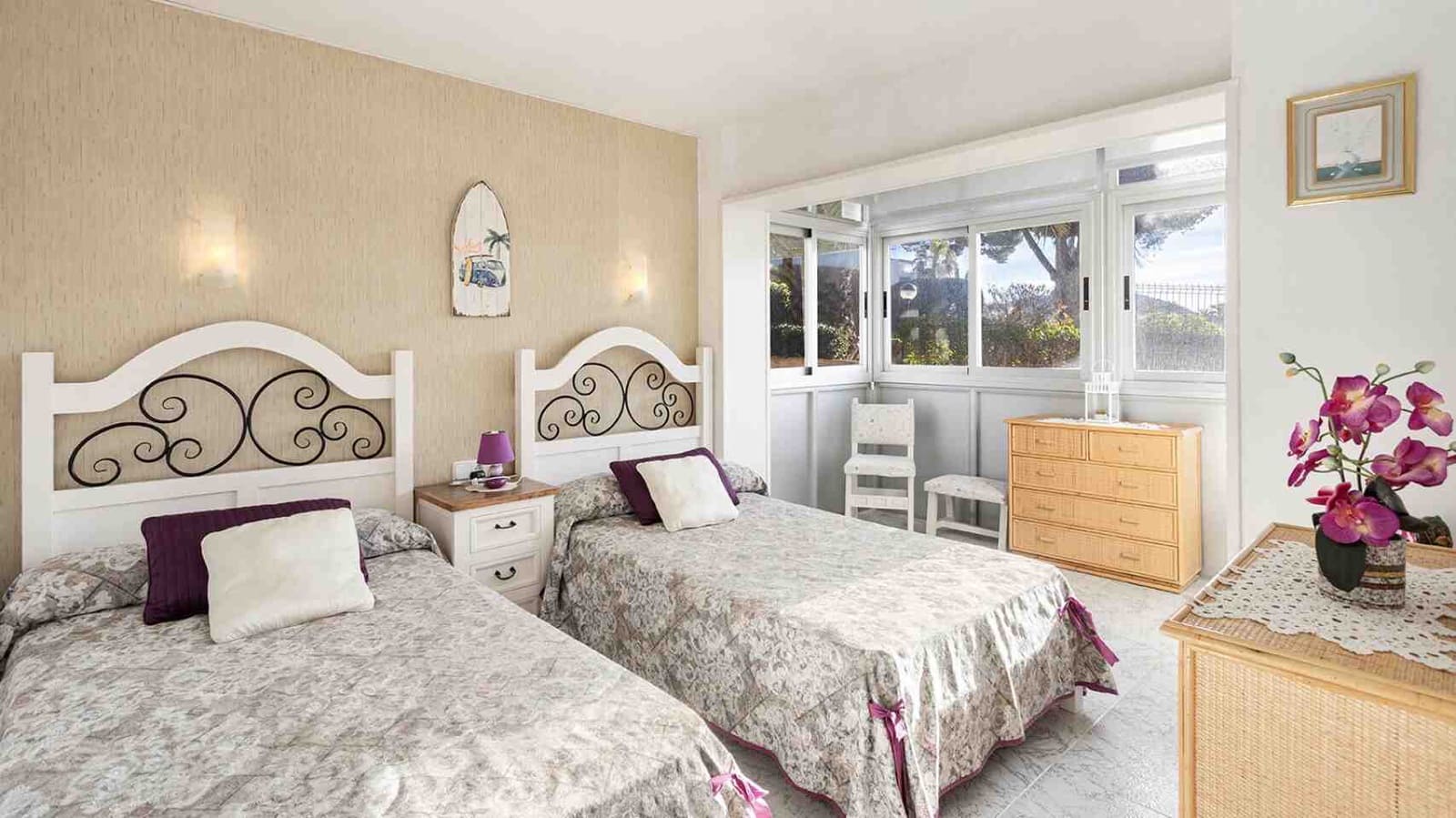 2 bedroom Apartment for sale in Santa Ponsa - € 750,000 (Ref: 9618755)