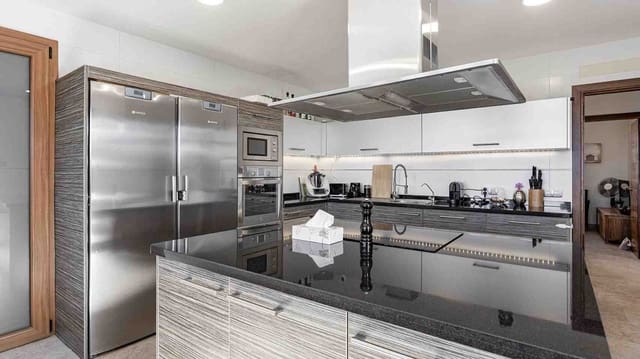 4 bedroom Villa for sale in Cala Vinyes / Cala Vinyas / Cala Viñas, Calvià with pool garage - € 2,300,000 (Ref: 9619793)