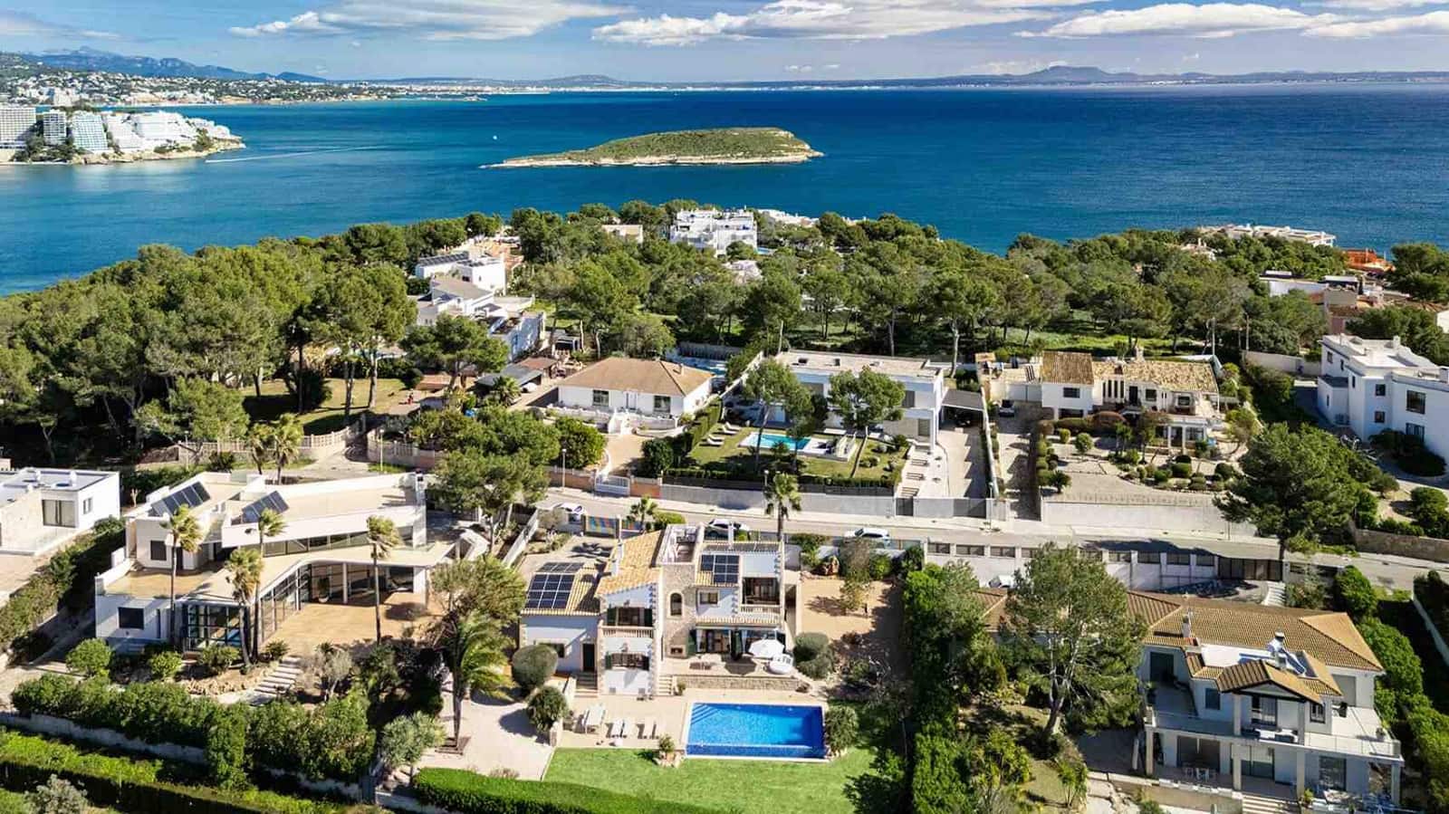 4 bedroom Villa for sale in Cala Vinyes / Cala Vinyas / Cala Vinas with pool garage - € 2,300,000 (Ref: 9619793)