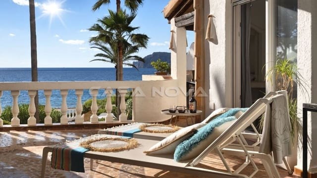 Apartamento de 3 habitaciones en Costa de la Calma, Calvià en venta con piscina - 1.995.000 € (Ref: 9632845)