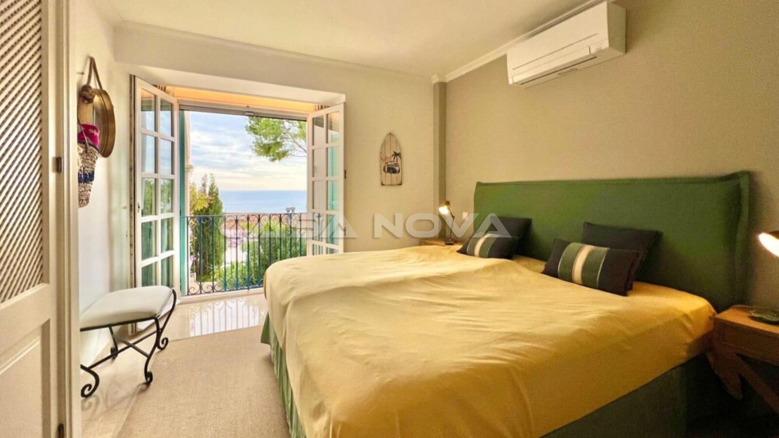 2 soveværelse Lejlighed til salg i Santa Ponsa med swimmingpool - € 1.250.000 (Ref: 9632846)