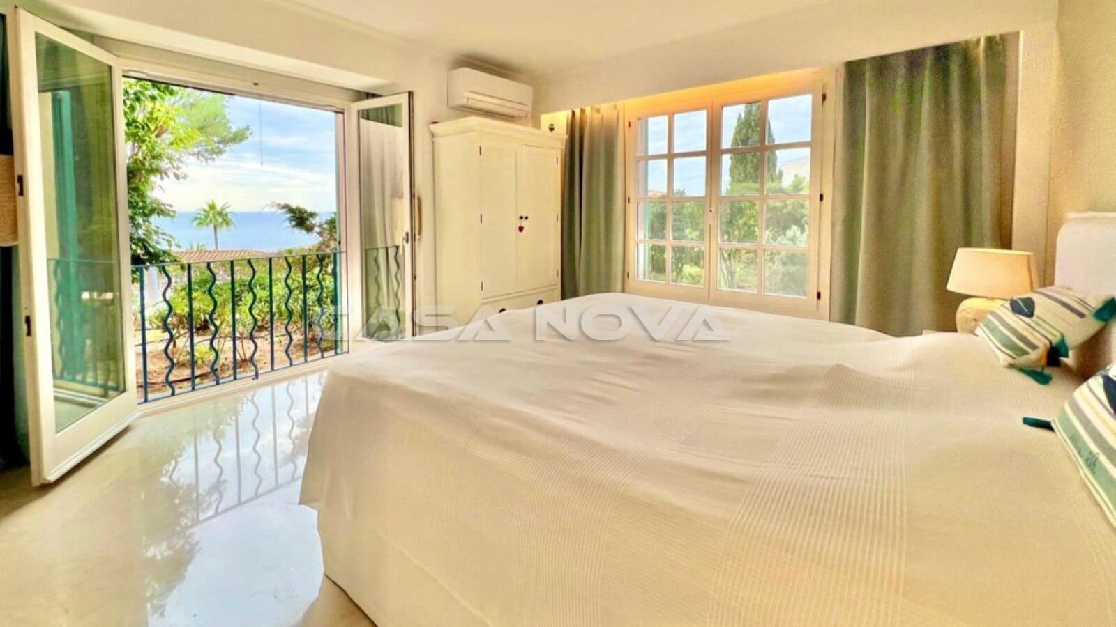 2 soveværelse Lejlighed til salg i Santa Ponsa med swimmingpool - € 1.250.000 (Ref: 9632846)