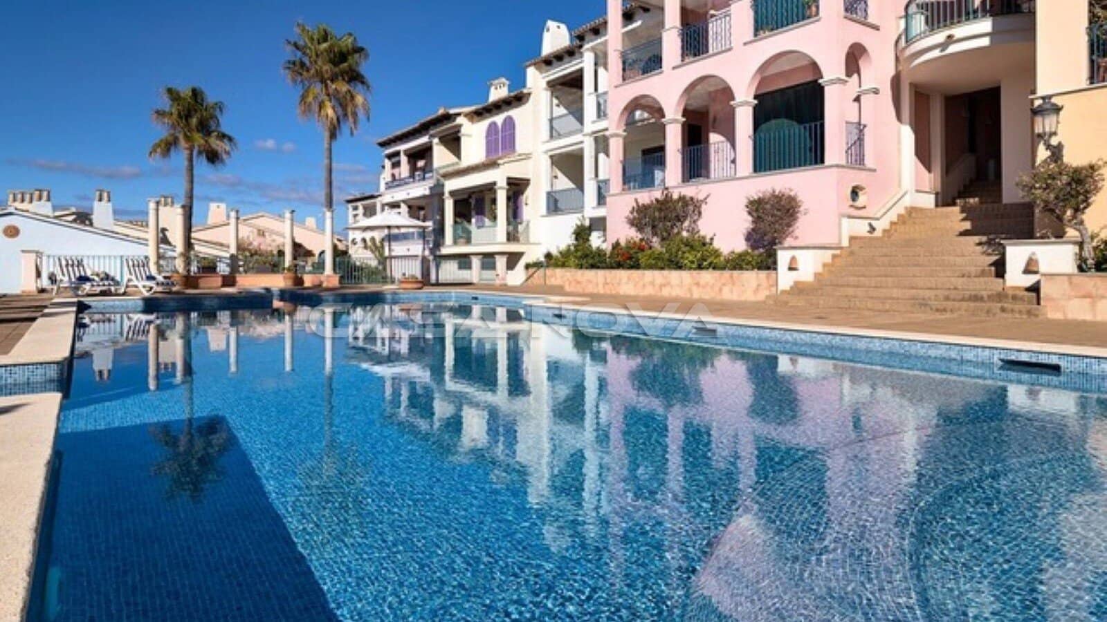 2 soveværelse Lejlighed til salg i Santa Ponsa med swimmingpool - € 1.250.000 (Ref: 9632846)