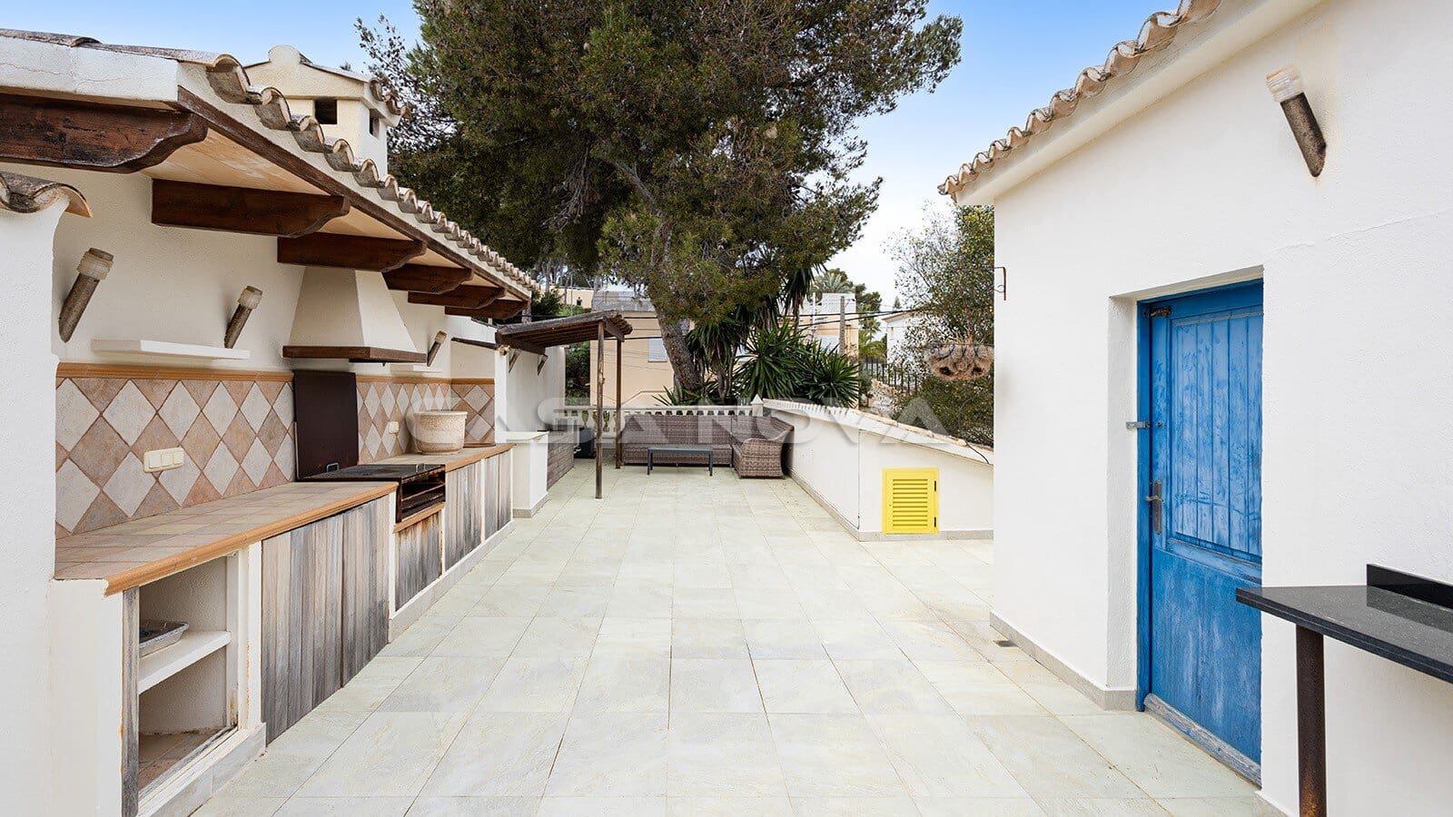 4 sypialnia Willa na sprzedaż w Santa Ponsa z basenem garażem - 995 000 € (Ref: 9650759)